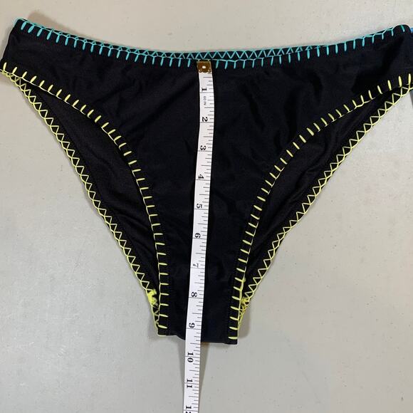 NWT Cupshe Black w/ Blue and Yellow Contrast Stitch Classic Bikini Bottoms Sz S - Picture 4 of 6